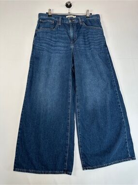 Levi’s Middy Wide Leg Ankle Lightweight Jeans Medium Wash Mid Rise Size 30